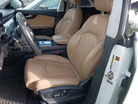 More photos of 2019 Audi Q8 3.0T Prestige at RightDrive - 7320 Alameda, TX