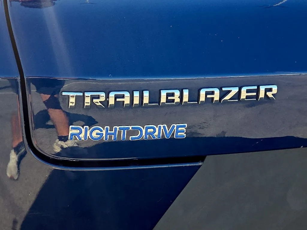 Chevrolet Trailblazer photo 11