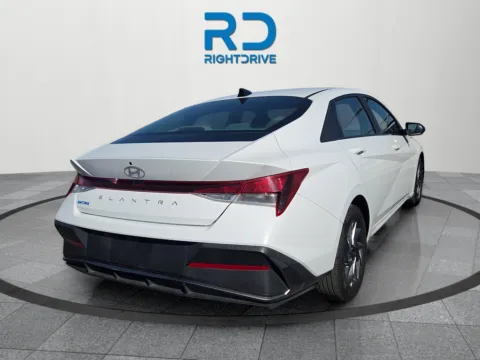 More photos of 2024 Hyundai Elantra SEL at RightDrive - 7320 Alameda, TX