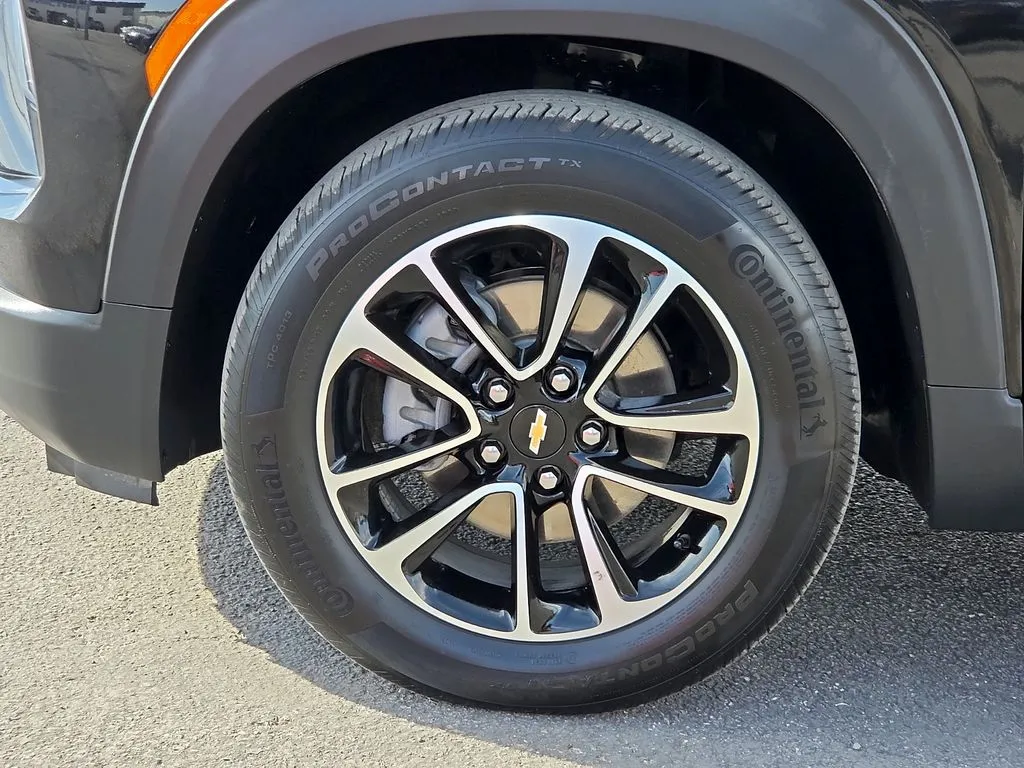 Chevrolet Trailblazer photo 9