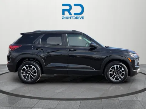 Photos of 2025 Chevrolet TrailBlazer LT for sale in El Paso, TX at RightDrive - 7320 Alameda