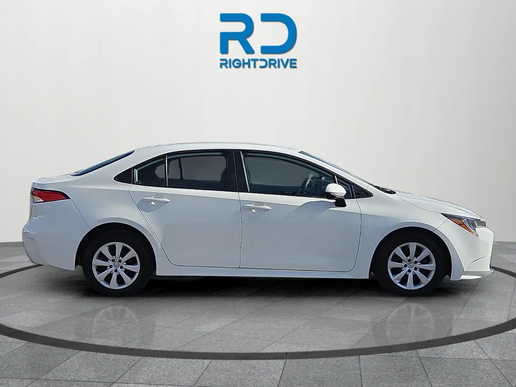 Toyota Corolla photo 2