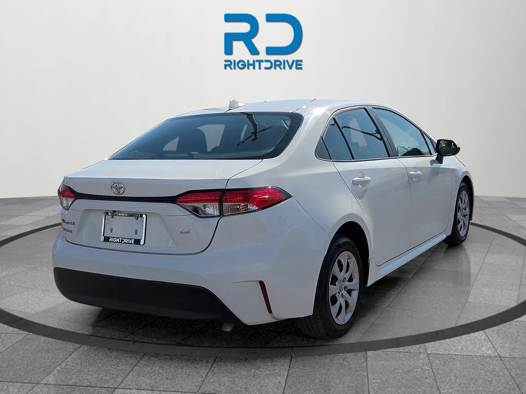 Toyota Corolla photo 3