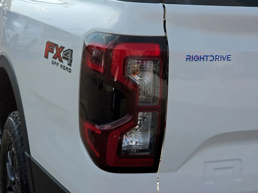 Ford Ranger photo 12