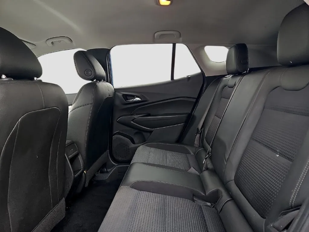 Chevrolet Trax photo 11