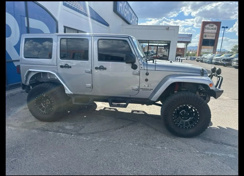 Jeep Wrangler photo 3