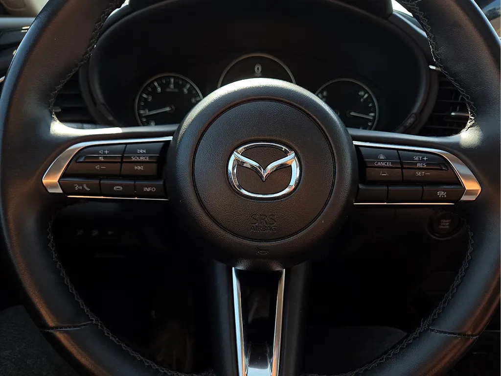 Mazda CX-30 photo 24