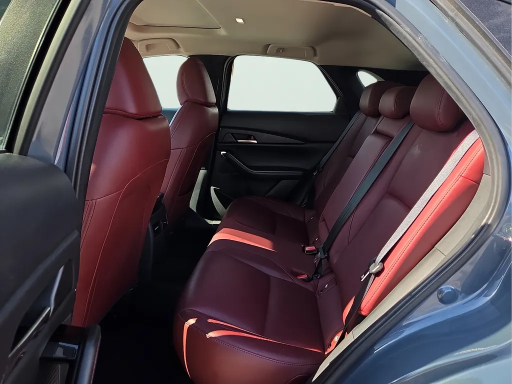 Mazda CX-30 photo 14