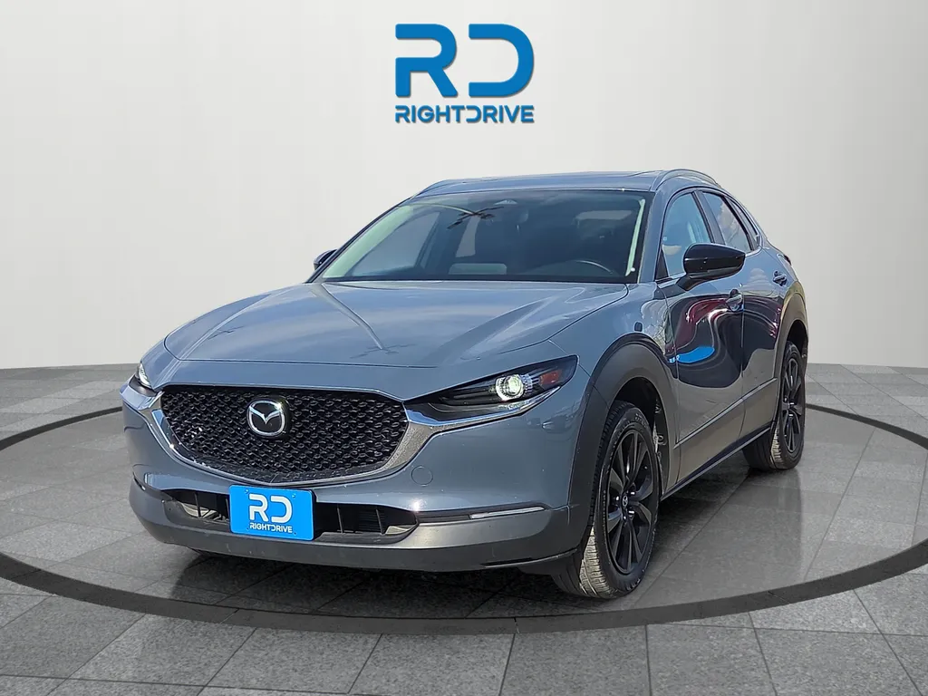 Mazda CX-30 photo 6