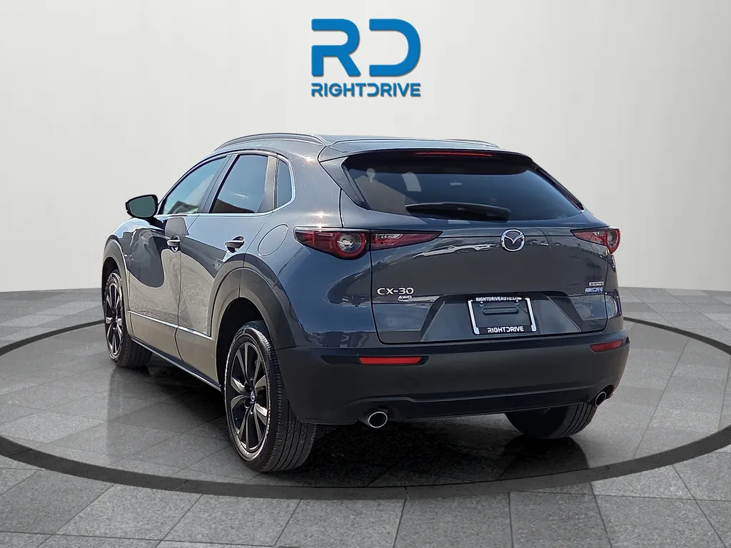 Mazda CX-30 photo 4