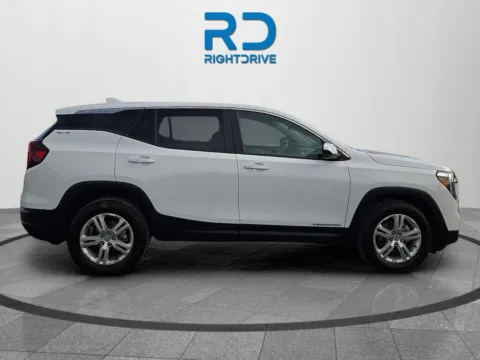 Photos of 2024 GMC Terrain SLE for sale in El Paso, TX at RightDrive - 7320 Alameda