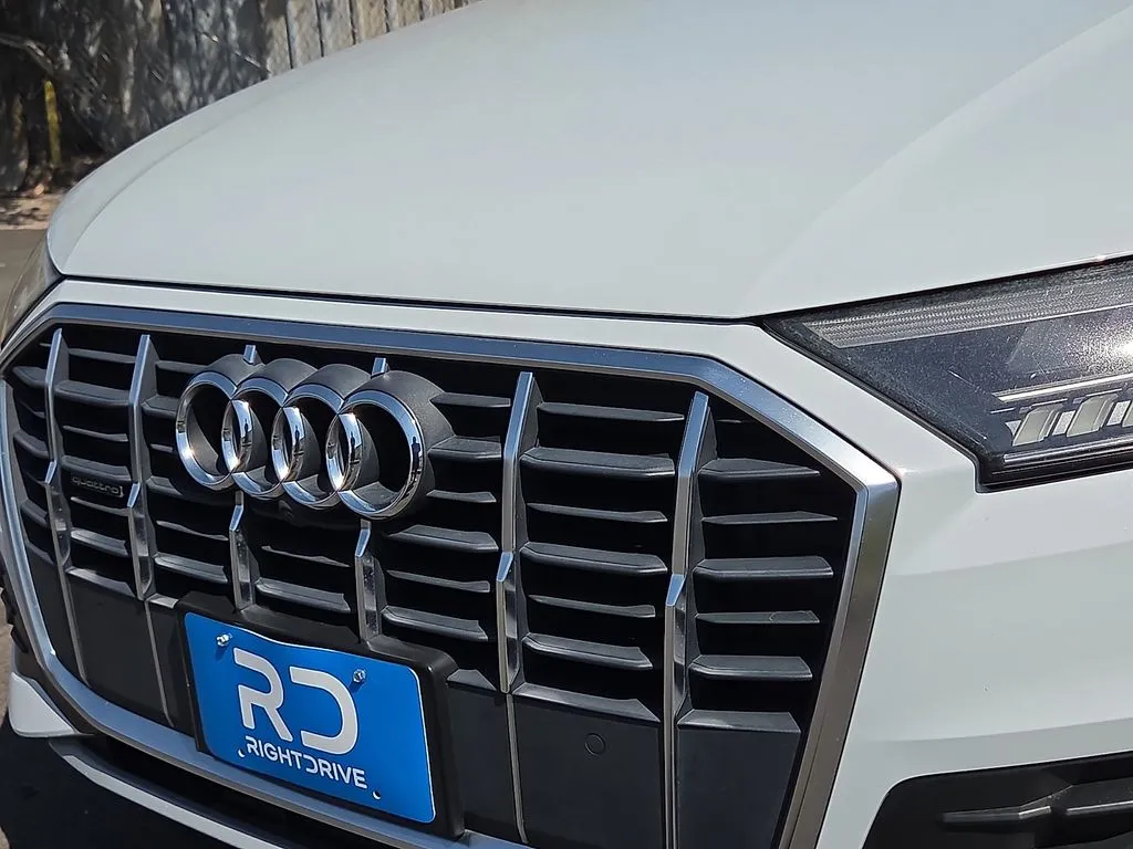 Audi Q7 photo 7