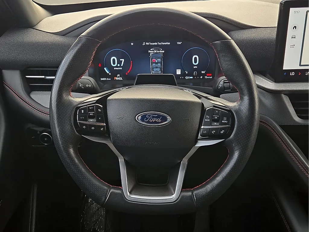 Ford Explorer photo 13