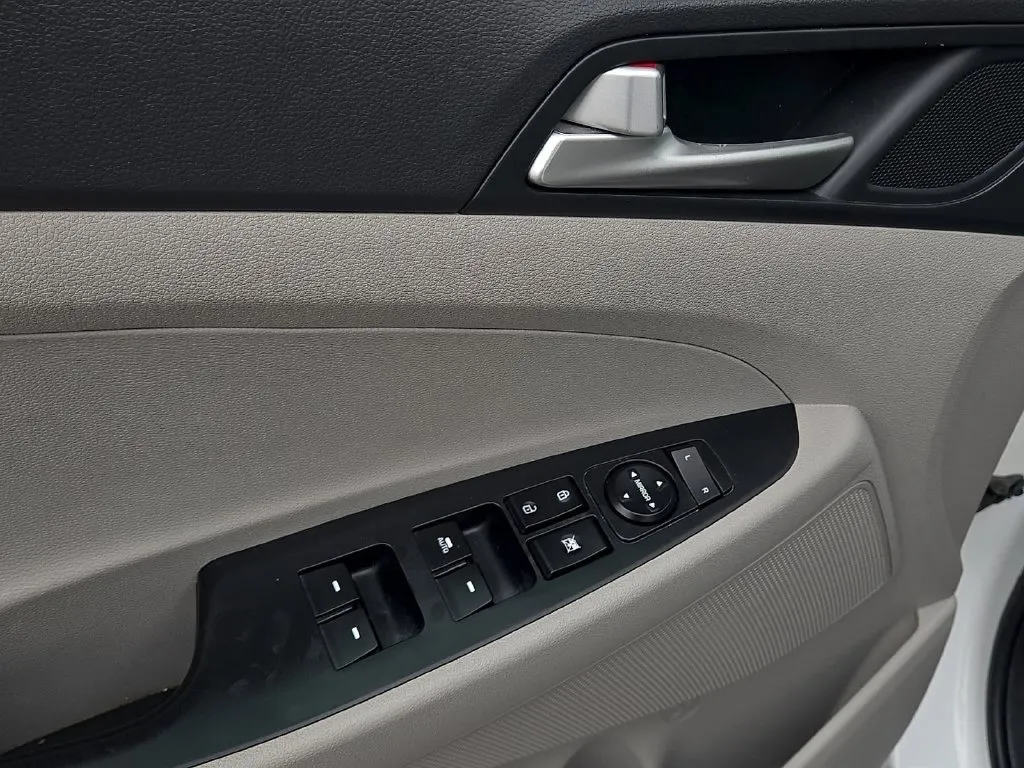 Hyundai Tucson photo 17