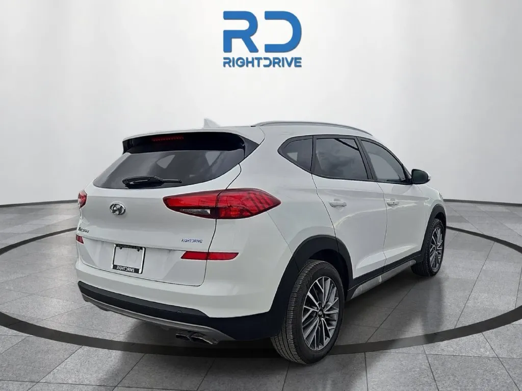 Hyundai Tucson photo 3
