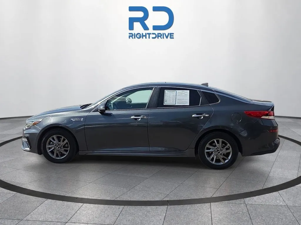 Kia Optima photo 2