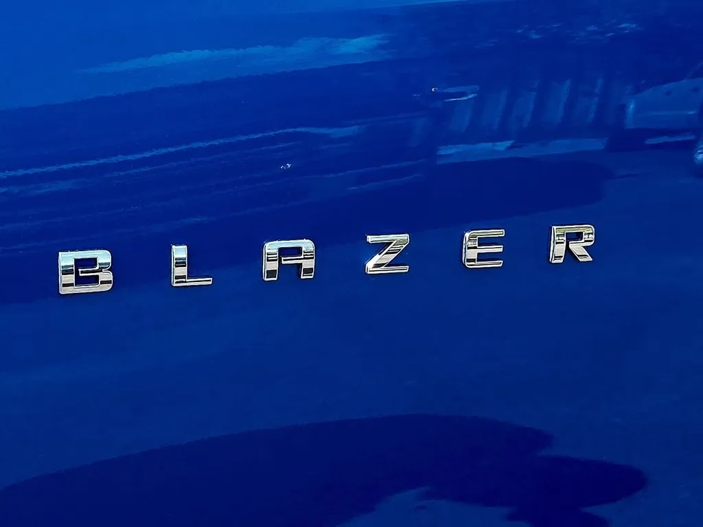 Chevrolet Blazer photo 10