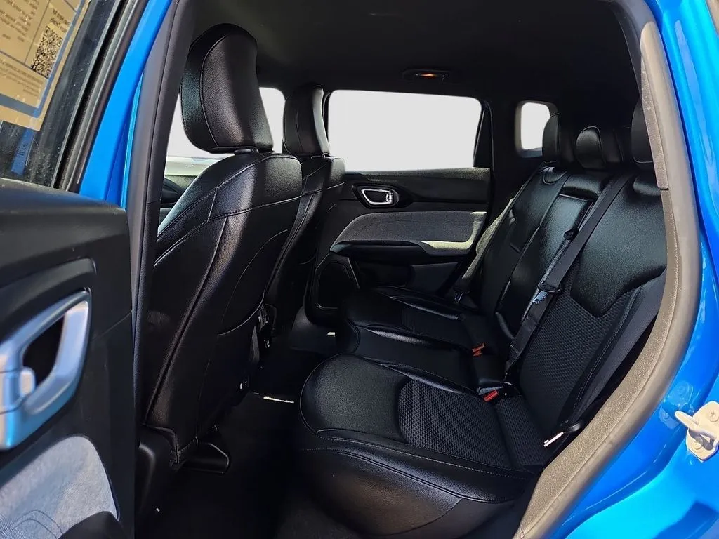 Jeep Compass photo 14