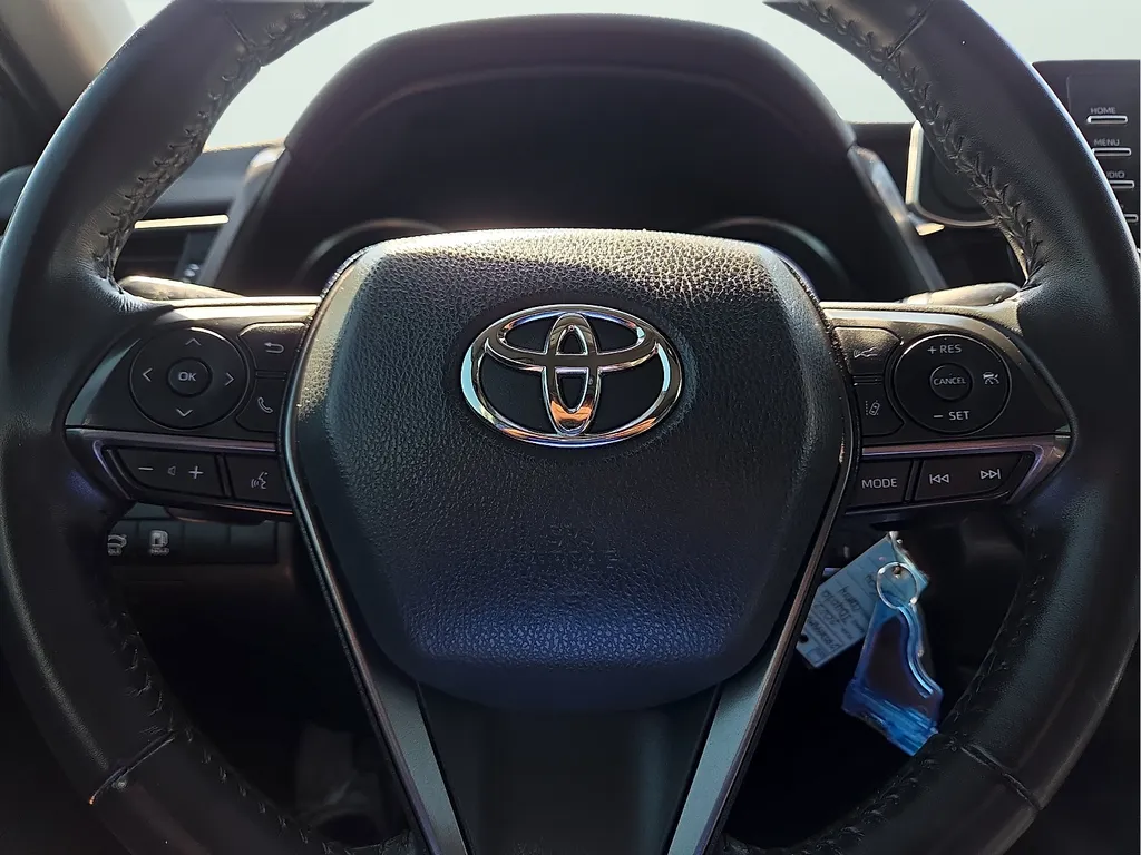 2022 Toyota Camry SE - Photo 24
