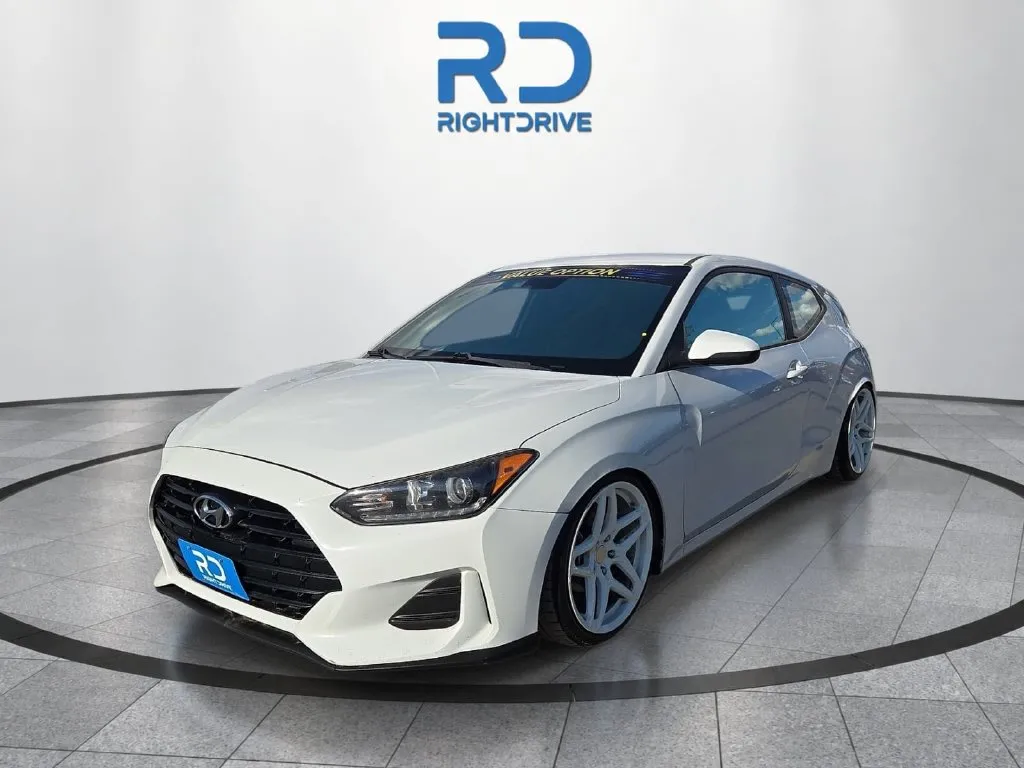 Hyundai Veloster photo 6