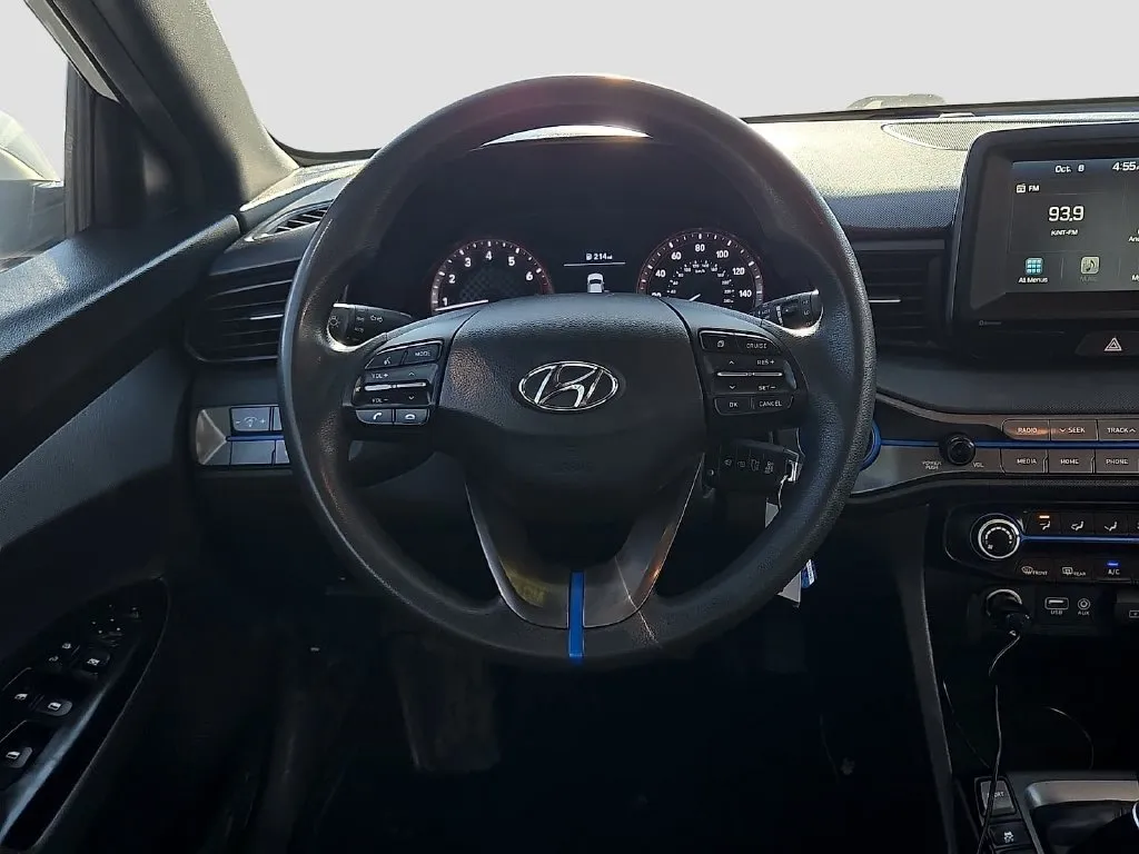 Hyundai Veloster photo 13