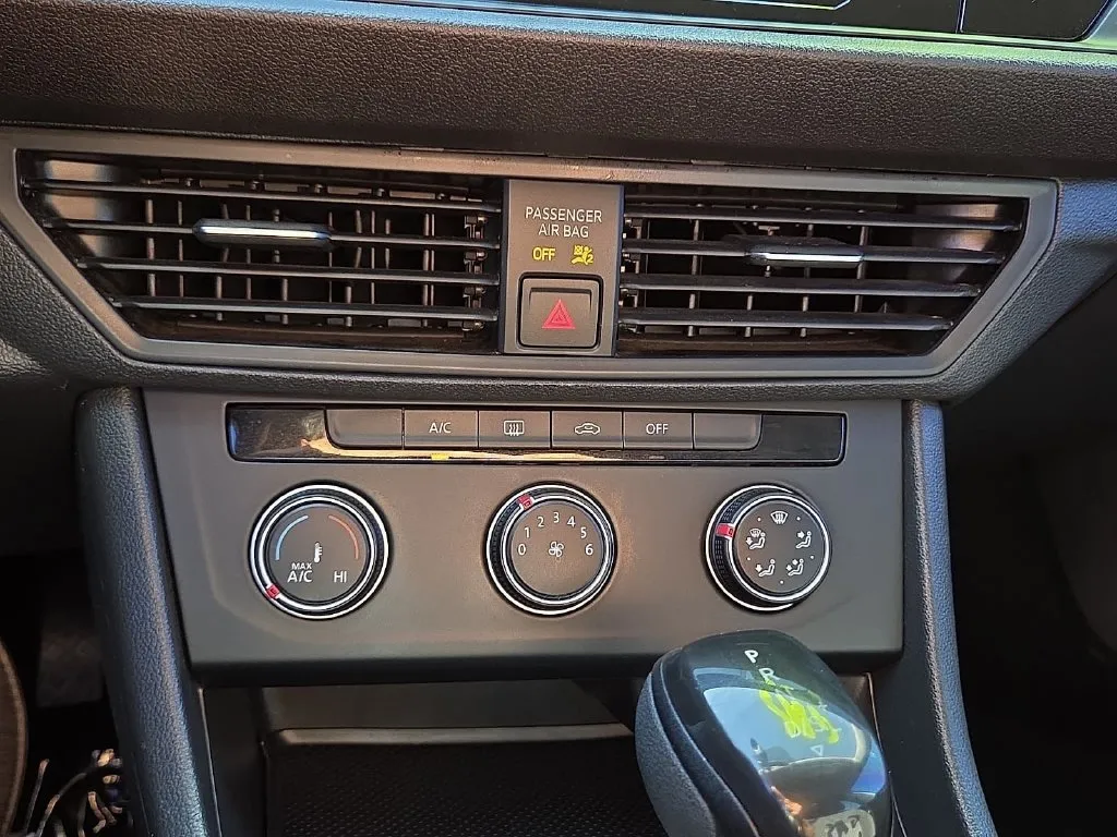 Volkswagen Jetta photo 20