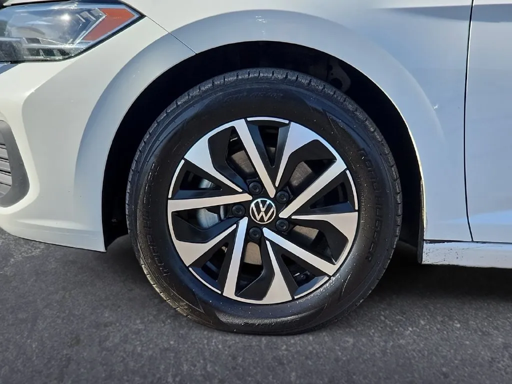 Volkswagen Jetta photo 9
