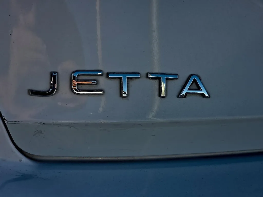 Volkswagen Jetta photo 11