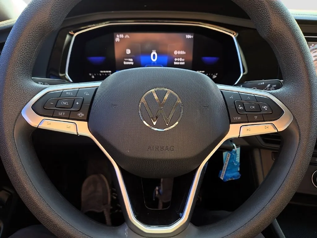 Volkswagen Jetta photo 24