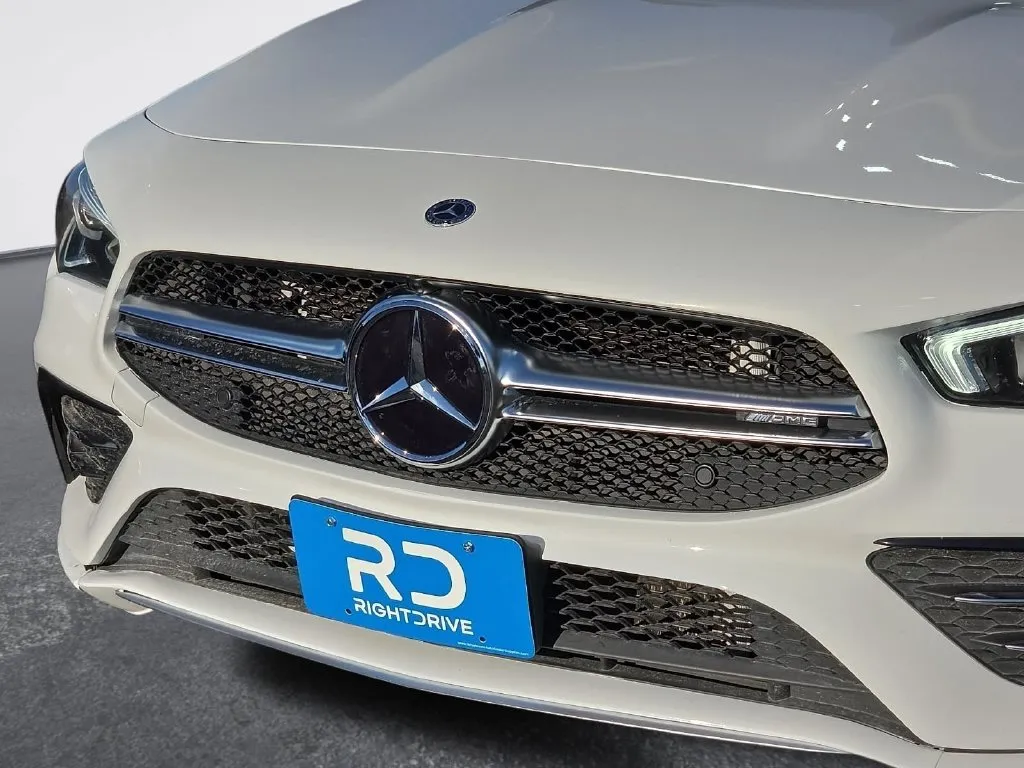 Mercedes-Benz CLA photo 7