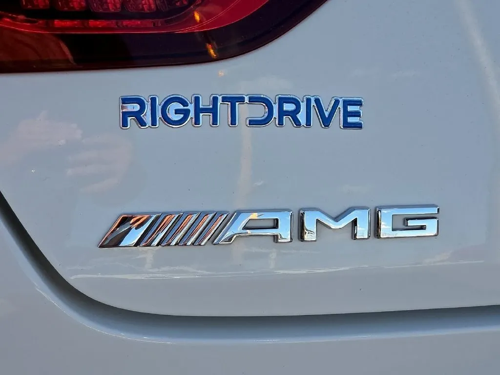 Mercedes-Benz CLA photo 12