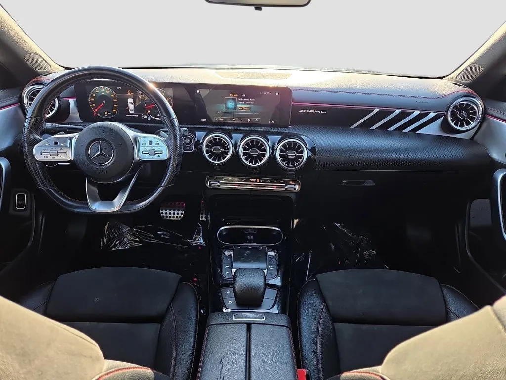Mercedes-Benz CLA photo 15