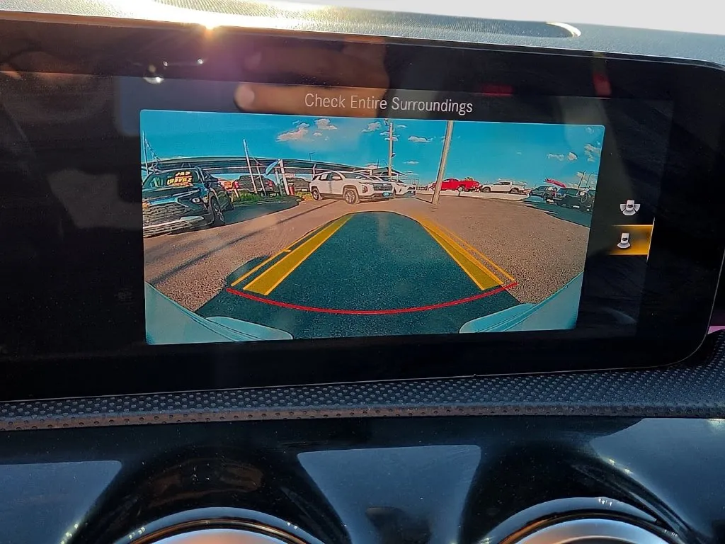 Mercedes-Benz CLA photo 22