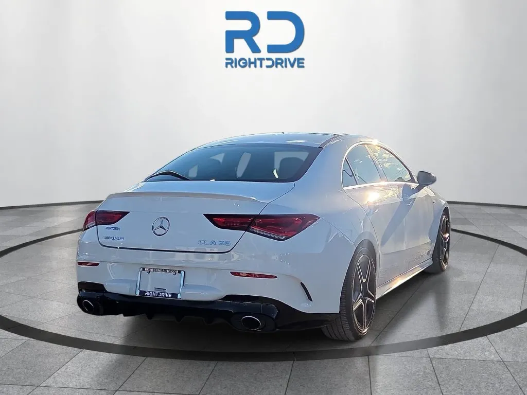 Mercedes-Benz CLA photo 3