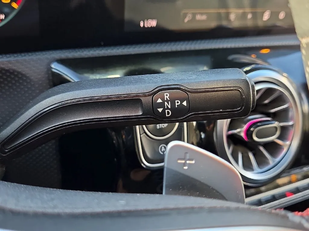 Mercedes-Benz CLA photo 25