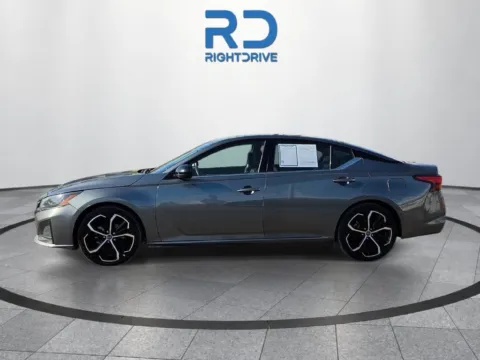 More photos of 2023 Nissan Altima 2.5 SR at RightDrive - 7320 Alameda, TX