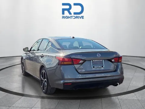 More photos of 2023 Nissan Altima 2.5 SR at RightDrive - 7320 Alameda, TX