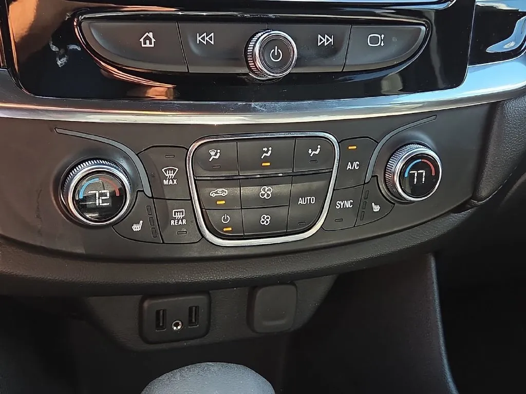 Chevrolet Traverse photo 21