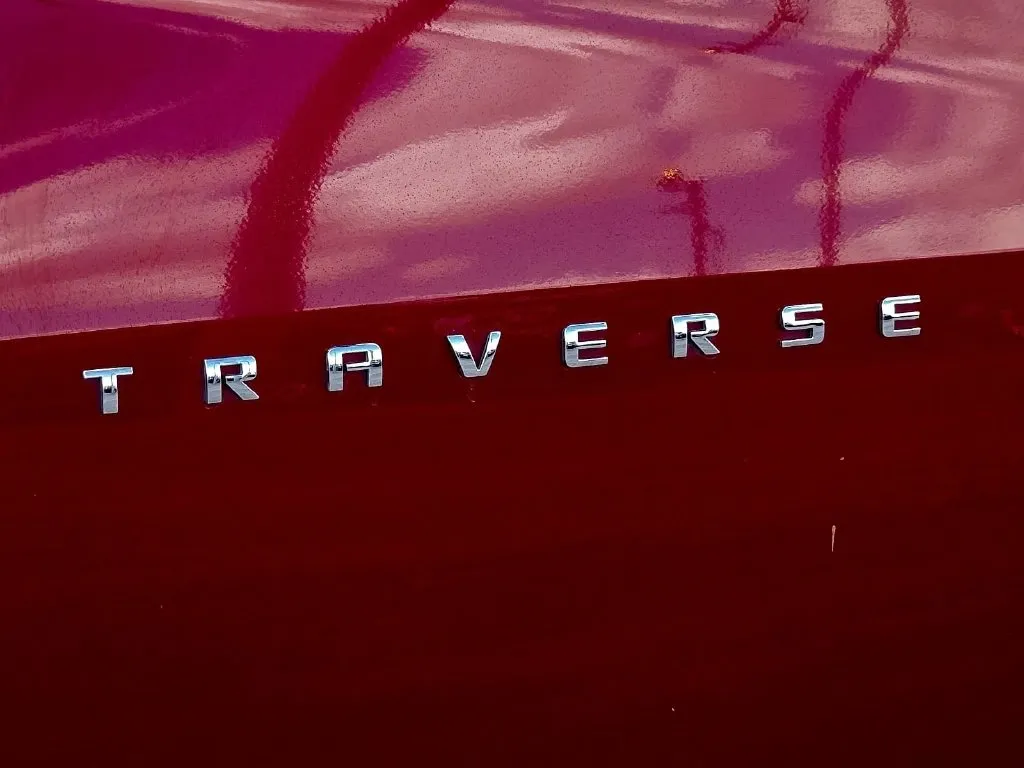 Chevrolet Traverse photo 10