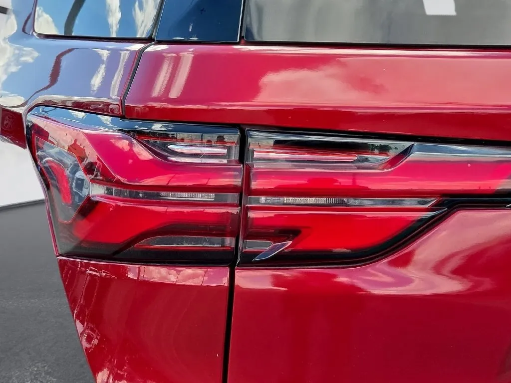 Chevrolet Traverse photo 11