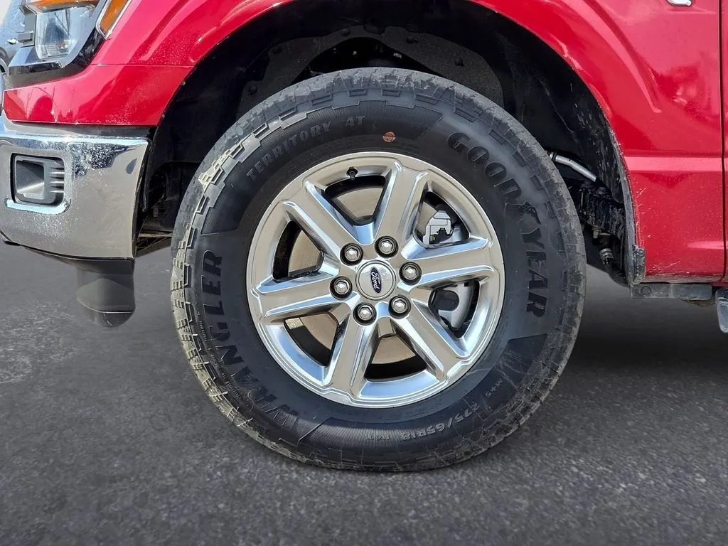 Ford F-150 photo 9