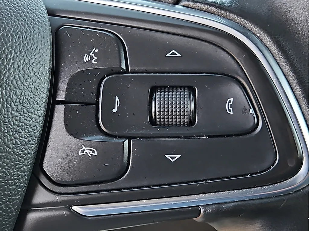 Buick Envista photo 23