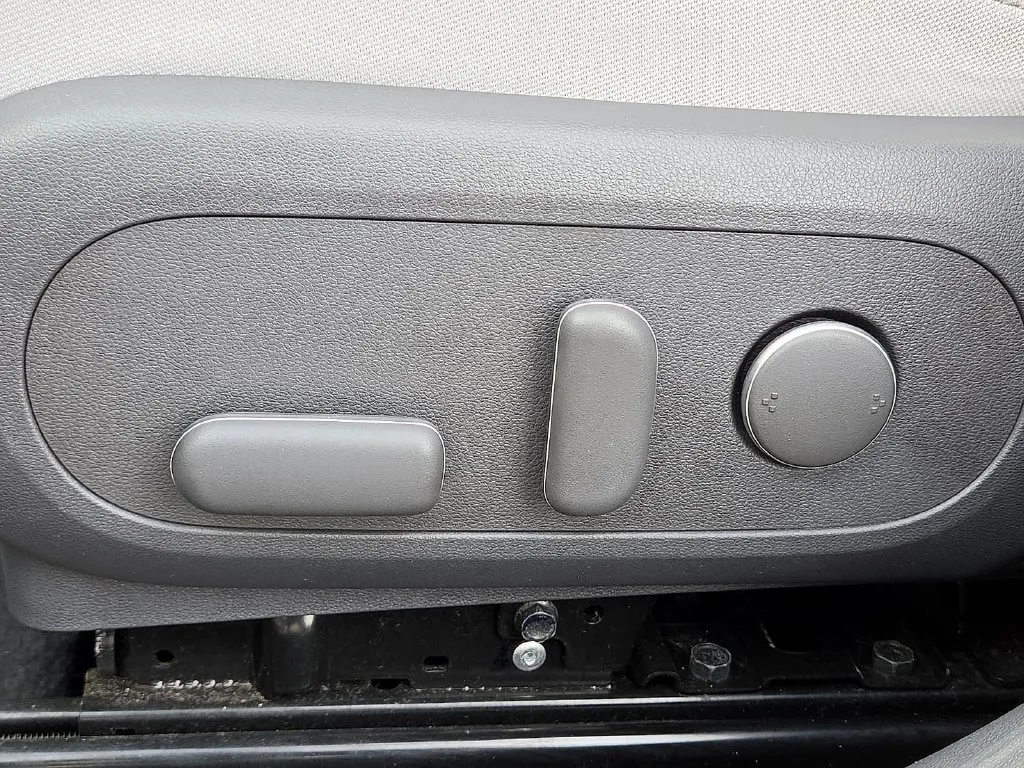Hyundai Kona photo 18