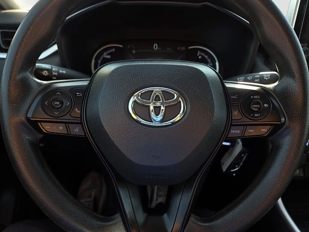 Toyota RAV4 photo 24