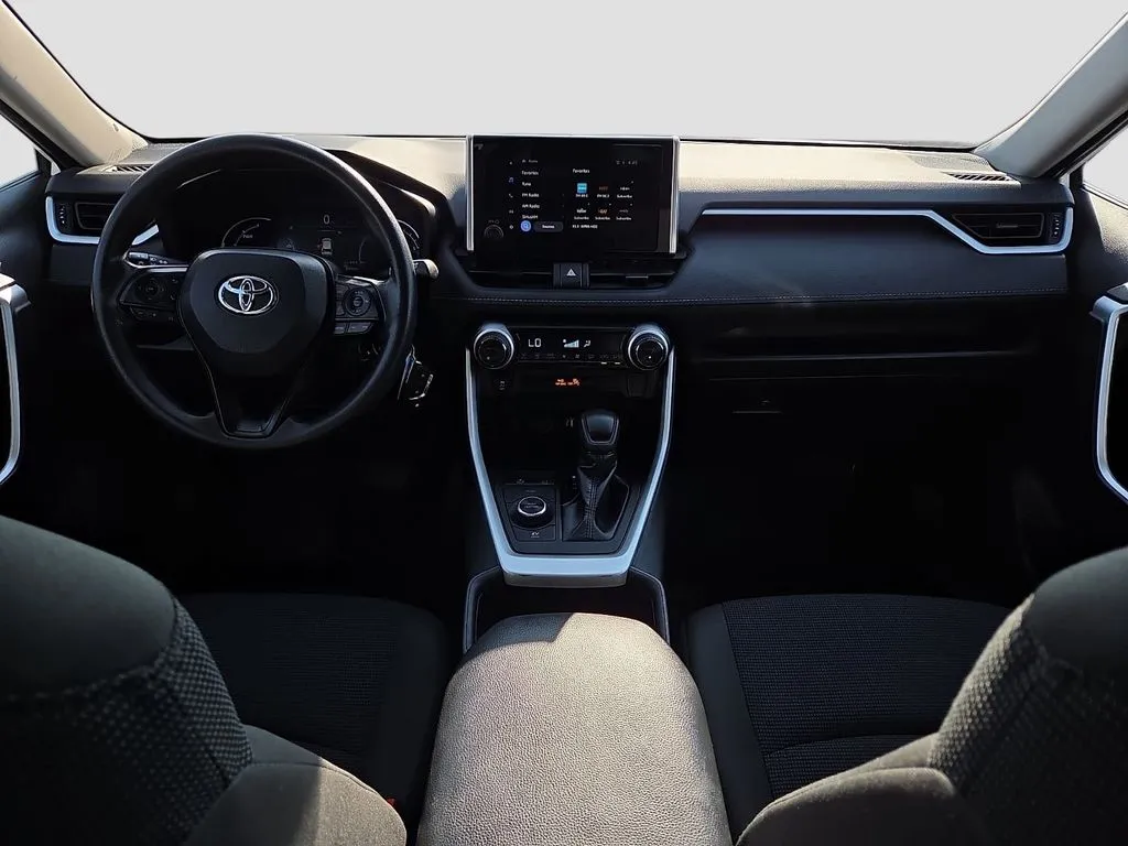 Toyota RAV4 photo 15