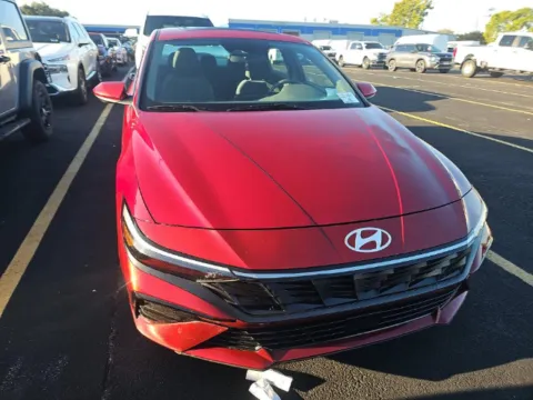 Photos of 2025 Hyundai Elantra SEL Convenience for sale in El Paso, TX at RightDrive - 7320 Alameda