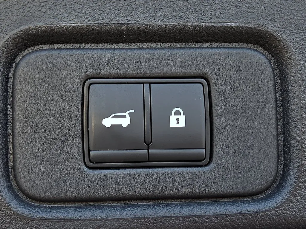 Nissan Pathfinder photo 13