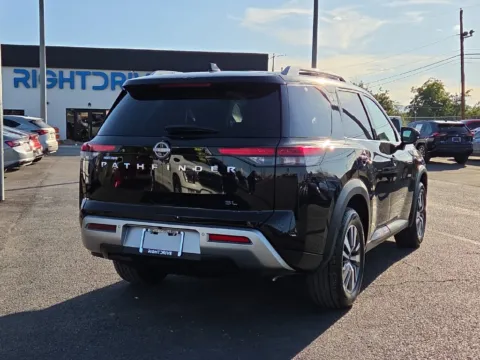 Another view of 2025 Nissan Pathfinder SL for sale in El Paso, TX at RightDrive - 7320 Alameda
