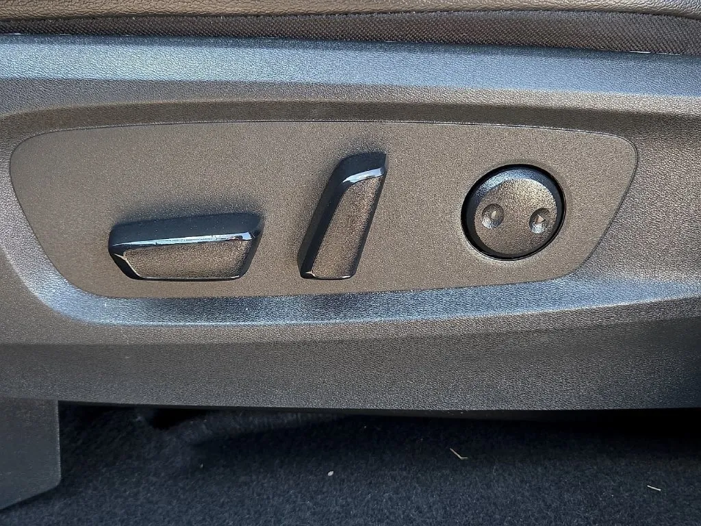 Nissan Pathfinder photo 18