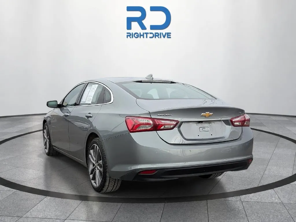 Chevrolet Malibu photo 4